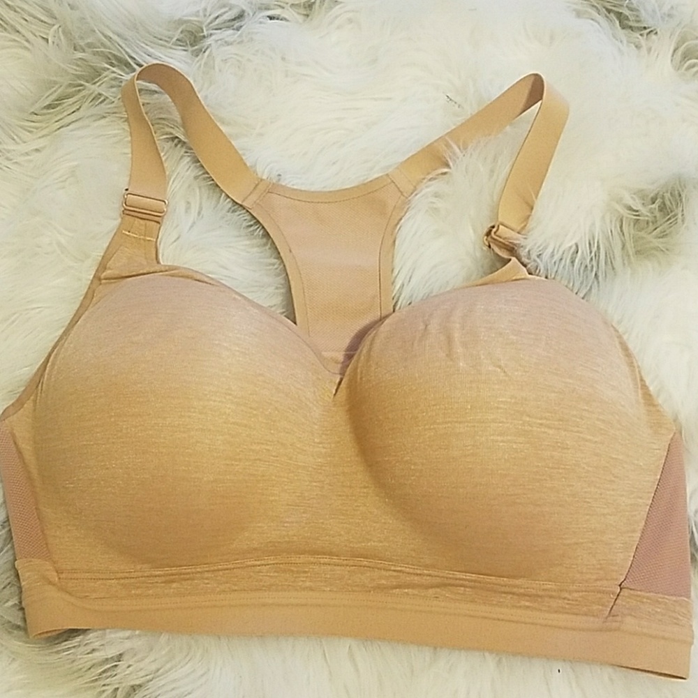 38DD Victoria's Secret sports bra